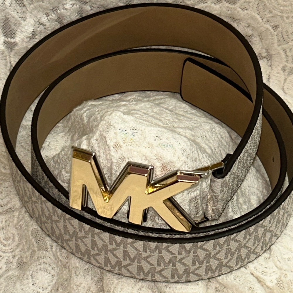 💗Beautiful Michael Kors Belt